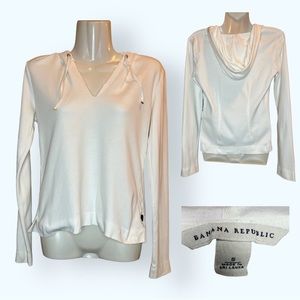 Banana Republic White Sweatshirt/ hoodie $10!!!